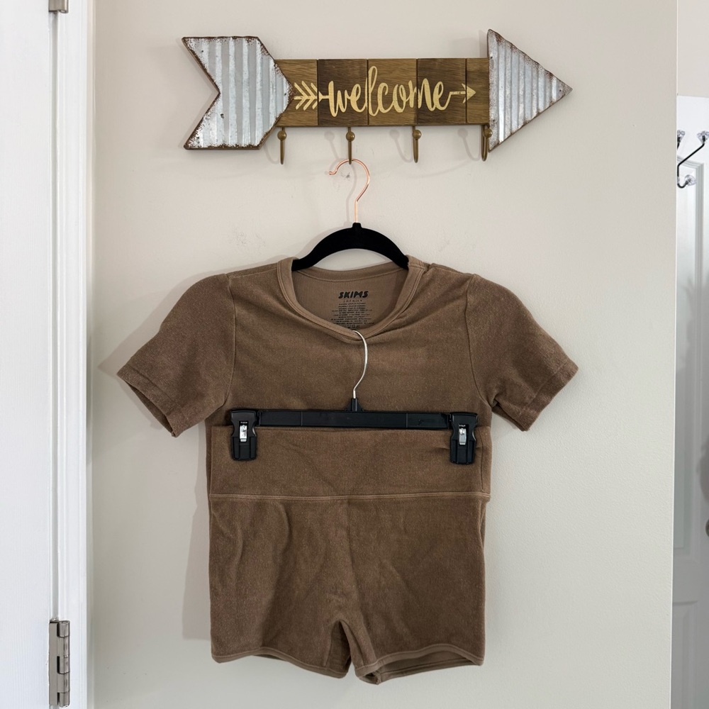 Skims Brown Short Sleeve Terry Cloth Set Size Small-Medium